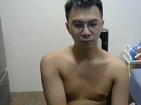 silverwolfwoof online show from May 26, 1:31 pm