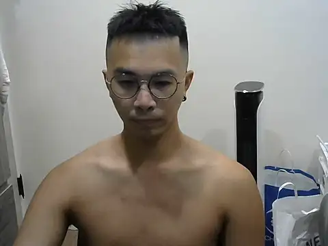 silverwolfwoof online show from July 22, 8:05 am