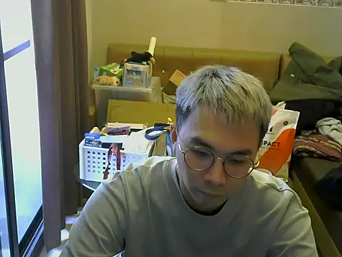 silverwolfwoof online show from March 13, 7:35 am