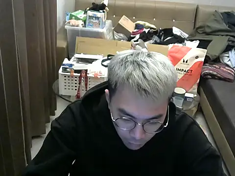 silverwolfwoof online show from March 12, 1:15 pm