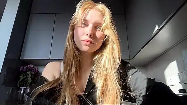 ShariLappas online show from March 1, 1:22 pm