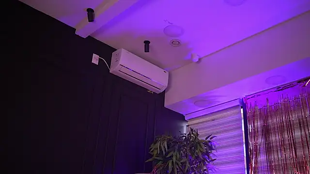 Snapshot of AlessiaNoire chatting on June 26, 5:19 pm AlessiaNoire online show from June 26, 5:19 pm