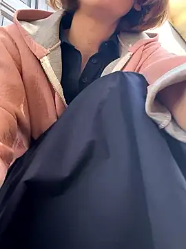 Kamorana online show from March 21, 1:04 pm