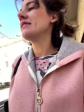 Kamorana online show from April 14, 10:42 am