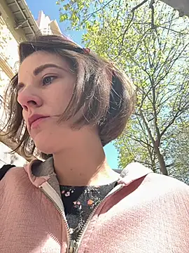 Kamorana online show from April 4, 10:44 am