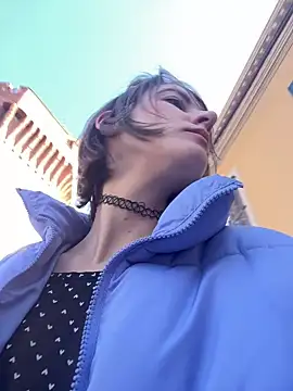 Snapshot of Kamorana chatting on March 2, 10:11 am Kamorana online show from March 2, 10:11 am