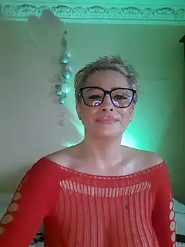 LunaBlaise online show from March 20, 8:04 am