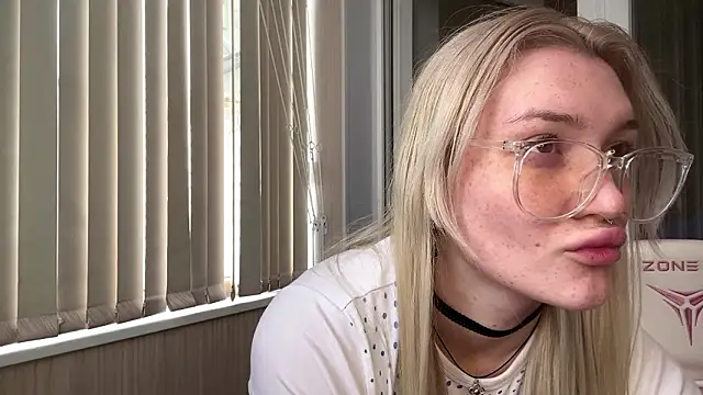 Just Ash online show from February 28, 7:30 am