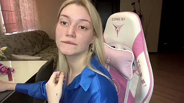 Just Ash online show from March 6, 10:32 am