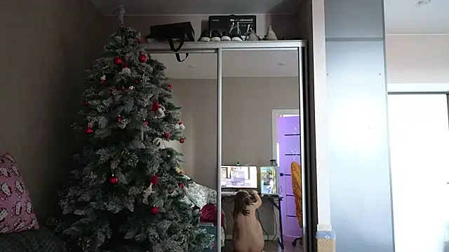 Cute Auggie8 online show from April 19, 10:49 am