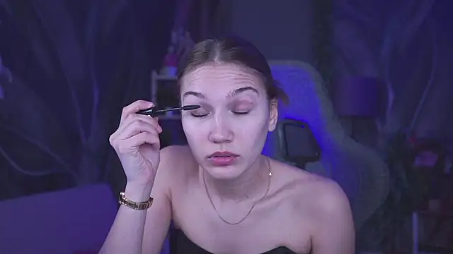 Sweet Emilya online show from March 19, 9:09 am