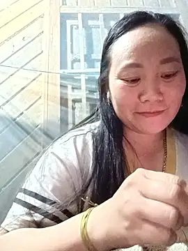 Lindxx-hot online show from April 2, 1:51 pm