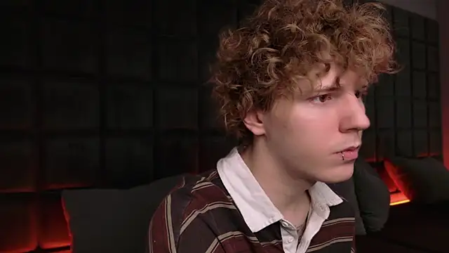 Snapshot of Mickey_Hawk chatting on March 2, 4:24 am Mickey Hawk online show from March 2, 4:24 am