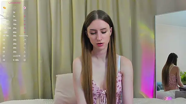 EllieRough online show from April 8, 5:14 pm