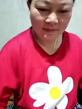 Snapshot of phay79 chatting on February 28, 10:15 am phay79 online show from February 28, 10:15 am