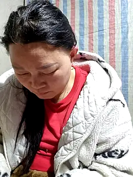 phay79 online show from March 10, 4:00 pm