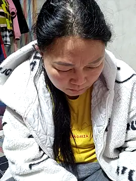 phay79 online show from March 7, 9:16 am