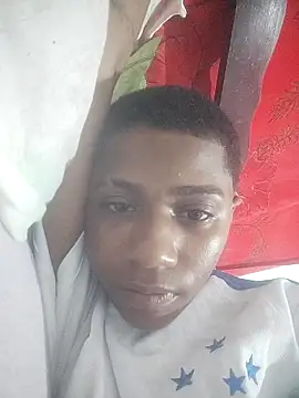 Snapshot of rakeliii chatting on February 28, 4:01 am rakeliii online show from February 28, 4:01 am