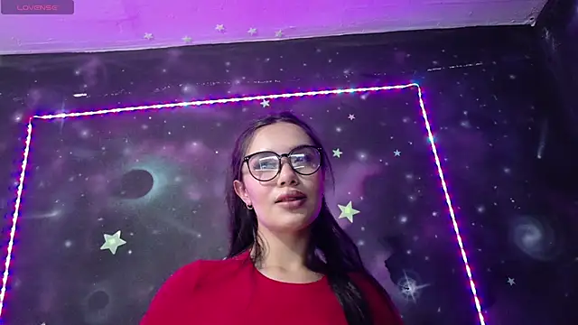 Snapshot of ValentinaRojass_ chatting on April 23, 5:25 pm ValentinaRojass online show from April 23, 5:25 pm