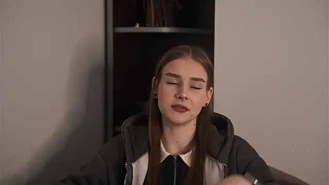 Snapshot of CindaMartins chatting on March 1, 11:21 am CindaMartins online show from March 1, 11:21 am