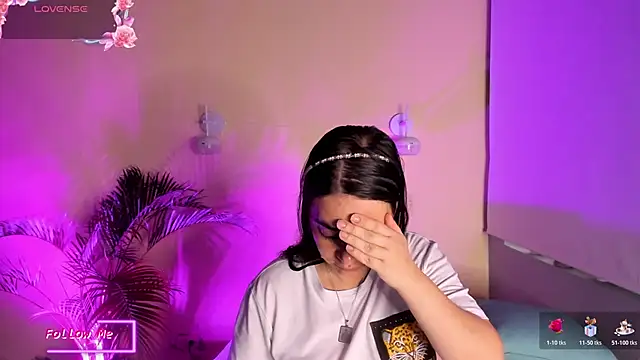  VALERIAGOMEZ online show from April 13, 11:25 am