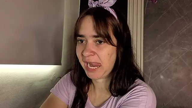 Snapshot of _VALERIAGOMEZ chatting on June 17, 3:55 pm VALERIAGOMEZ online show from June 17, 3:55 pm