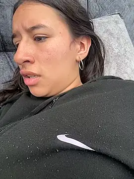 LilyRossi  online show from June 25, 1:05 pm