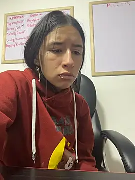 LilyRossi  online show from July 10, 12:49 pm