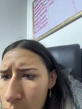 LilyRossi  online show from June 3, 11:44 am