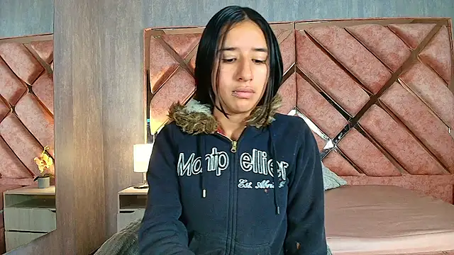 Snapshot of LilyRossi_ chatting on April 27, 12:14 pm LilyRossi online show from April 27, 12:14 pm