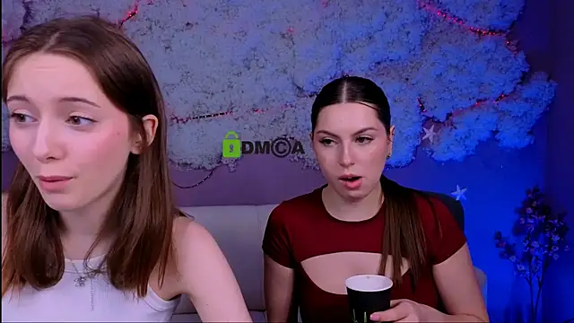 Snapshot of chloe_ley chatting on May 14, 12:35 pm chloe ley online show from May 14, 12:35 pm
