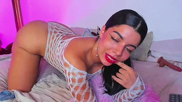 Arianna Moore online show from May 27, 1:57 am