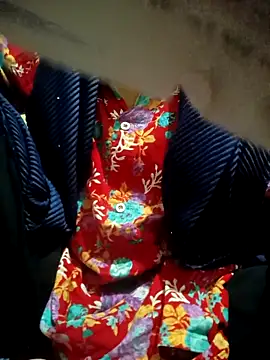 SumonaMoni online show from May 17, 2:06 pm