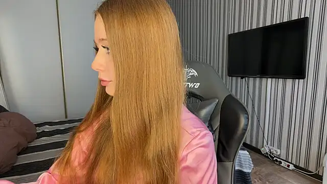 Emily Rass  online show from March 19, 5:07 am