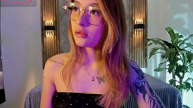 Melodylanee online show from March 20, 11:00 am