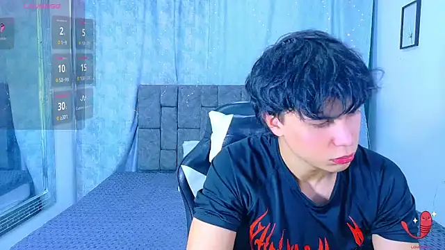 Snapshot of Dantekent chatting on April 25, 1:52 pm Dantekent online show from April 25, 1:52 pm