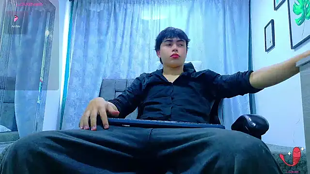 Snapshot of Dantekent chatting on May 8, 1:37 pm Dantekent online show from May 8, 1:37 pm
