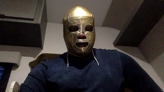 Snapshot of HotRod40 chatting on March 1, 12:49 pm HotRod40 online show from March 1, 12:49 pm