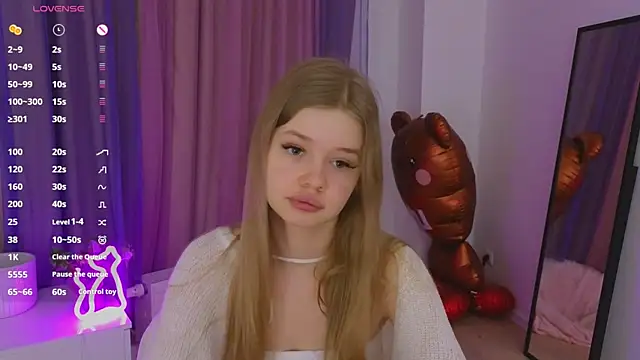Snapshot of belrinaa chatting on June 18, 8:47 pm belrinaa online show from June 18, 8:47 pm