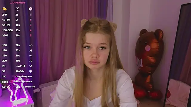 Snapshot of belrinaa chatting on June 3, 8:57 pm belrinaa online show from June 3, 8:57 pm