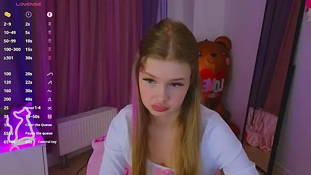 belrinaa online show from April 8, 8:54 pm