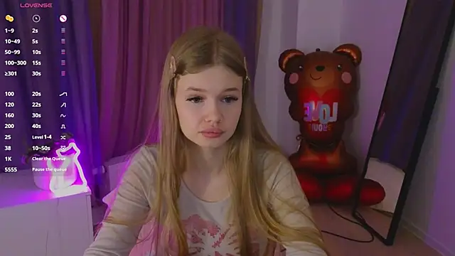 belrinaa online show from August 3, 8:48 pm