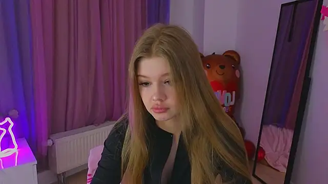 belrinaa online show from March 22, 8:54 pm