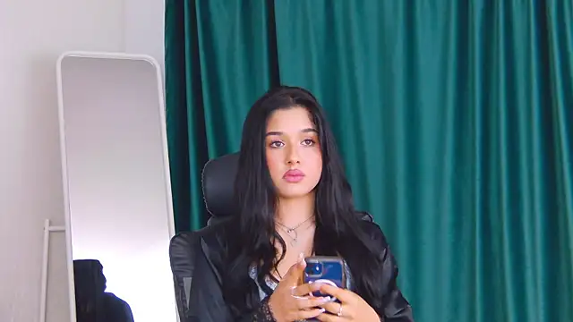 Snapshot of MissNaomiBelle chatting on July 15, 6:59 pm MissNaomiBelle online show from July 15, 6:59 pm