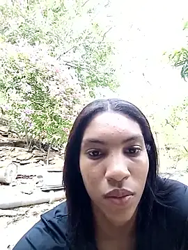 ginevere 20 online show from April 4, 9:43 pm