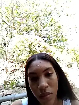 ginevere 20 online show from April 2, 9:10 pm