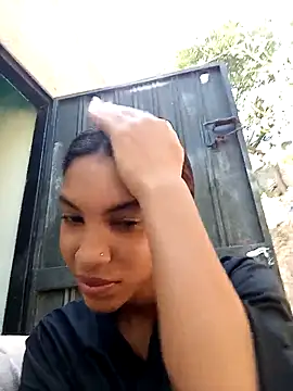 ginevere 20 online show from April 17, 8:11 pm