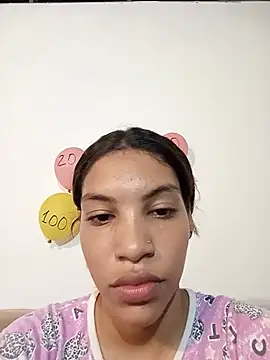 Snapshot of ginevere_20 chatting on June 11, 8:06 pm ginevere 20 online show from June 11, 8:06 pm