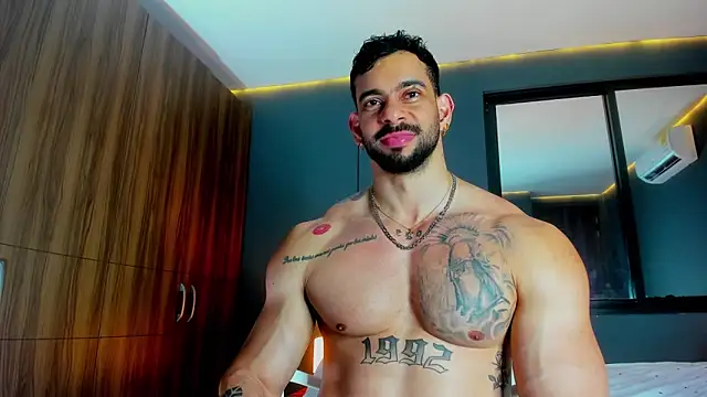 massimo visconti online show from April 10, 4:19 am