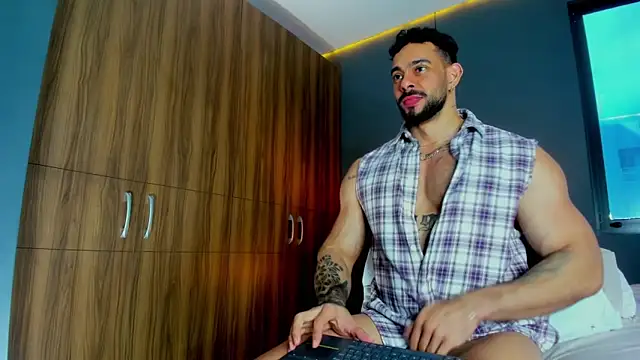 massimo visconti online show from March 14, 8:26 pm